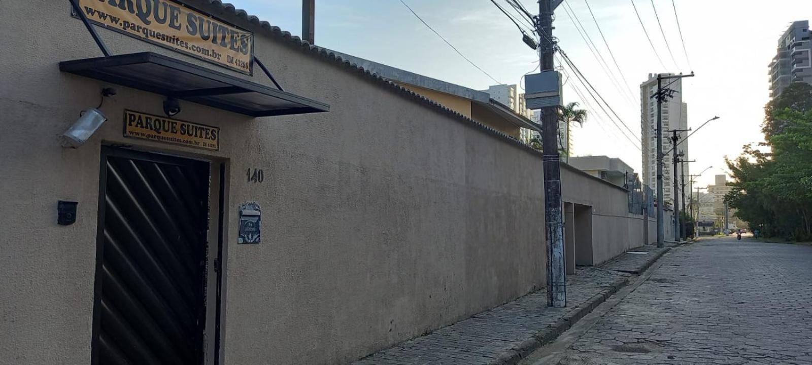 Pousada Parque Suites Estacionamento E Piscina グァルジャー エクステリア 写真