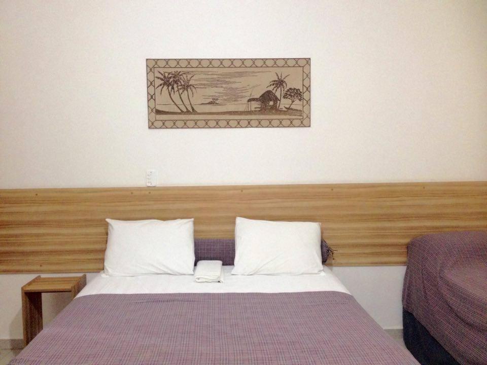 Pousada Parque Suites Estacionamento E Piscina グァルジャー 部屋 写真