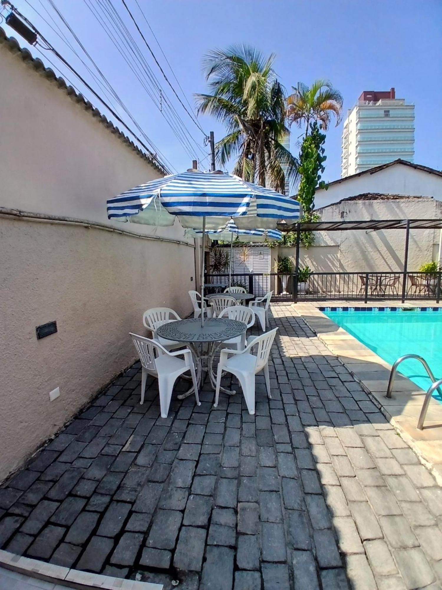 Pousada Parque Suites Estacionamento E Piscina グァルジャー エクステリア 写真