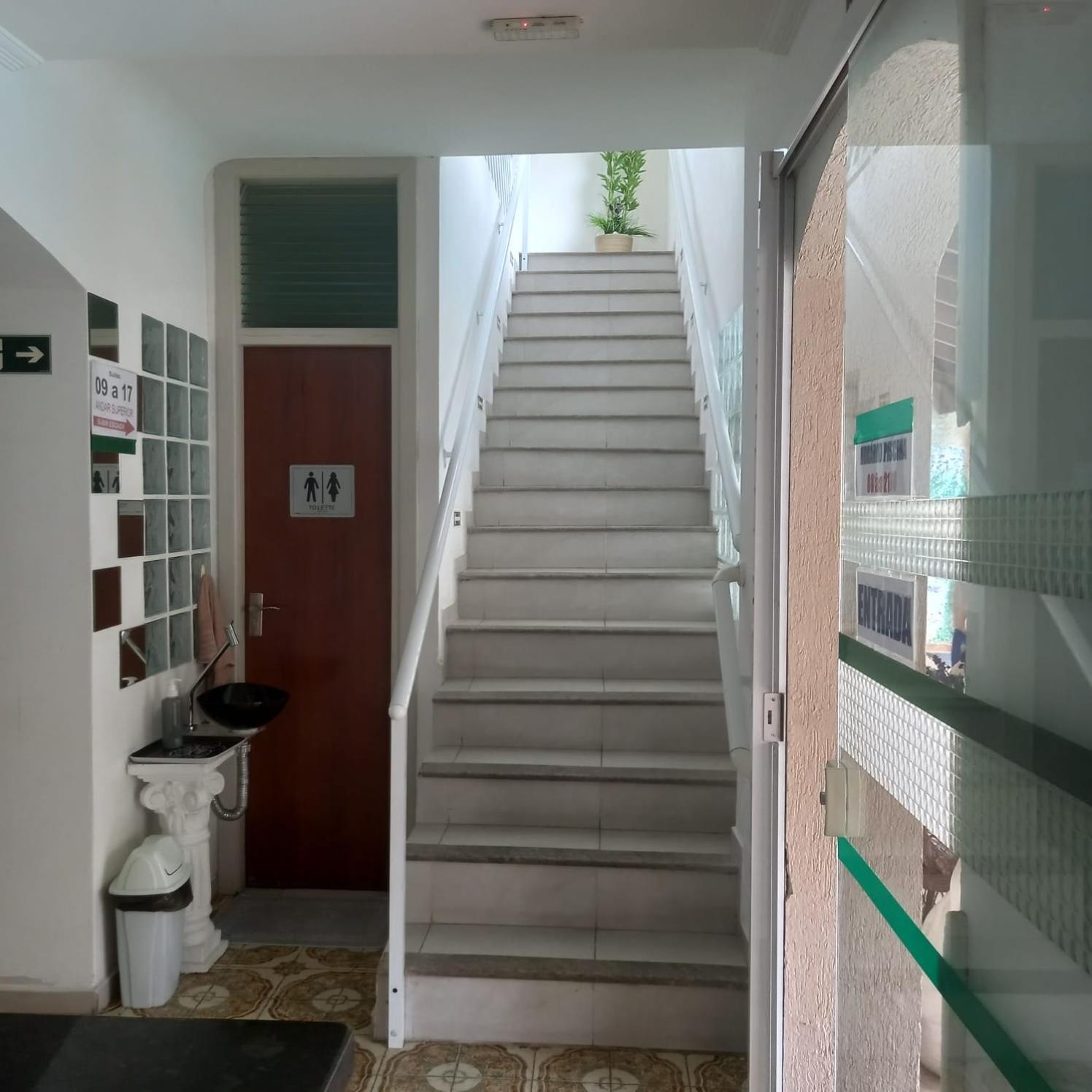Pousada Parque Suites Estacionamento E Piscina グァルジャー エクステリア 写真